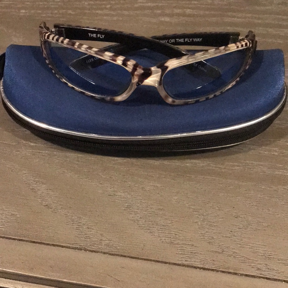 Black Fly Zebra Glasses
